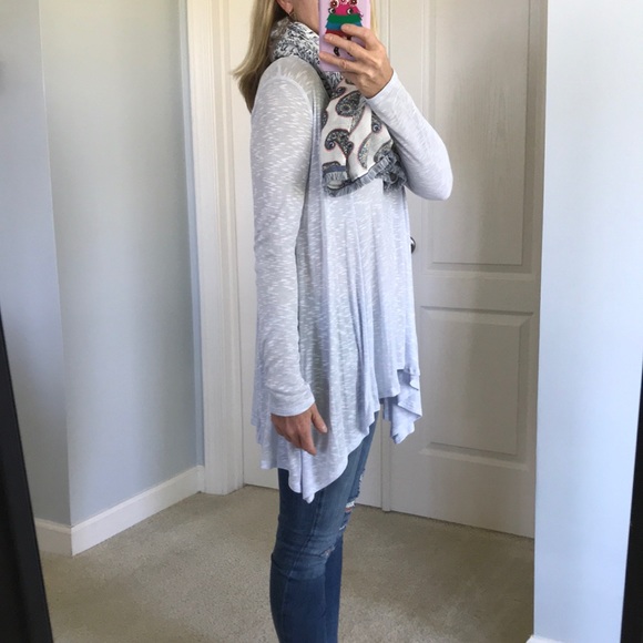 🌻1 SIZE SM🌻Light Blue Long Sleeve Tunic - Picture 3 of 8